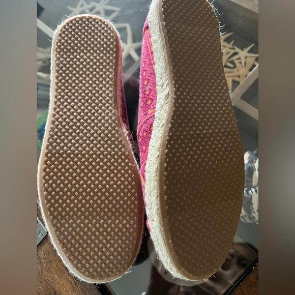 TOMS Alpargata Rope Hmong inspired - Size 6.5 - Picture 3 of 4